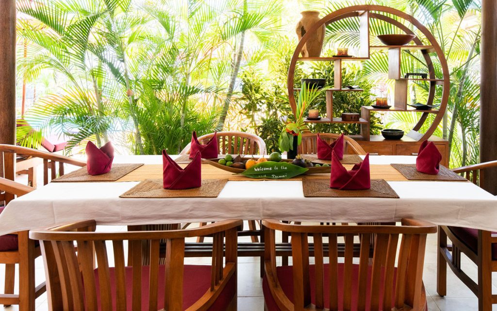Bali beachfront Villa Damai rental rates